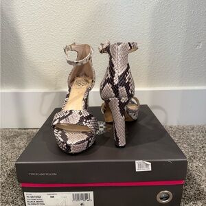 Vince Camuto Snakeskin Patterned Heels Size 8